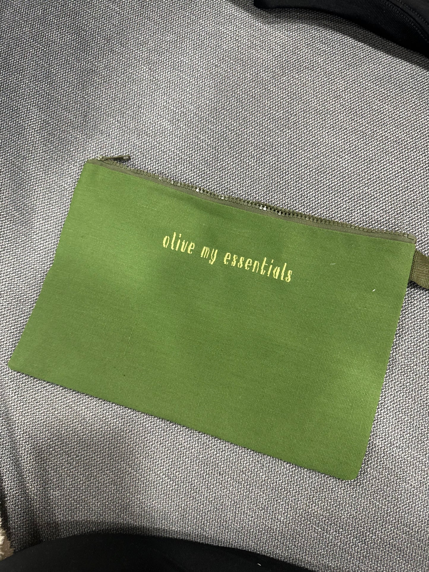 olive my essentials pouch